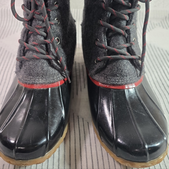 G. H. Bass & Co. Harlequin F17 Waterproof Duck Boots Women's Size 9 - Picture 8 of 12